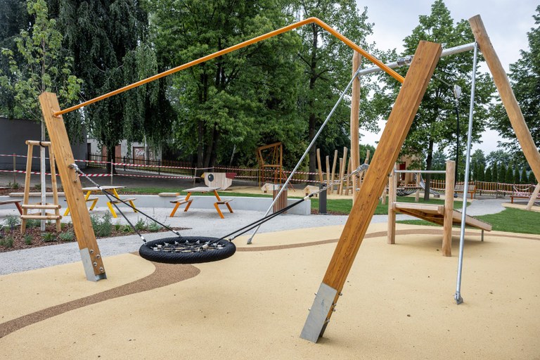 V ostravském městském obvodu Polanka nad Odrou bylo vybudováno nové dětské hřiště i park
